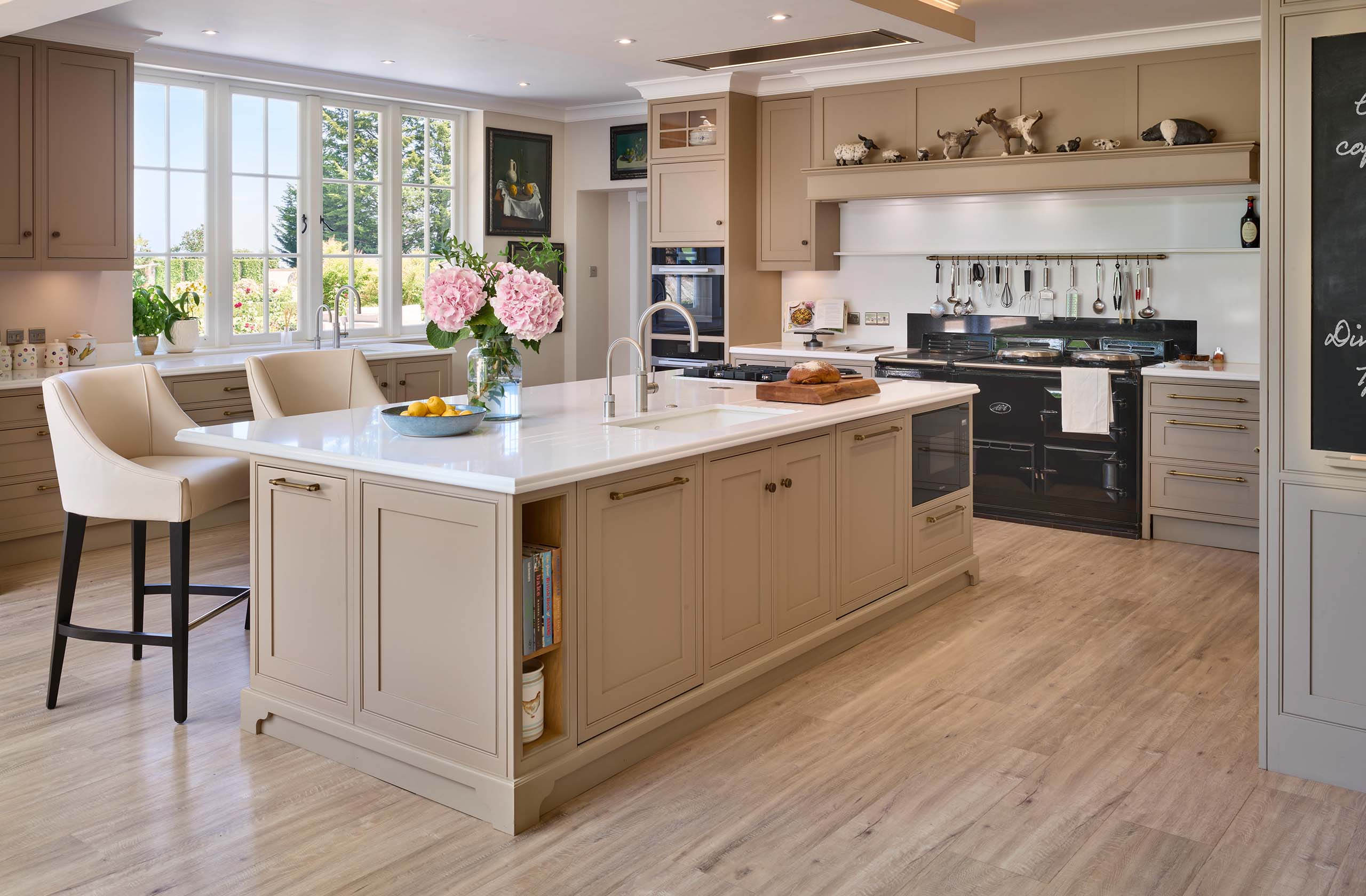 Kitchens Shaker Hero