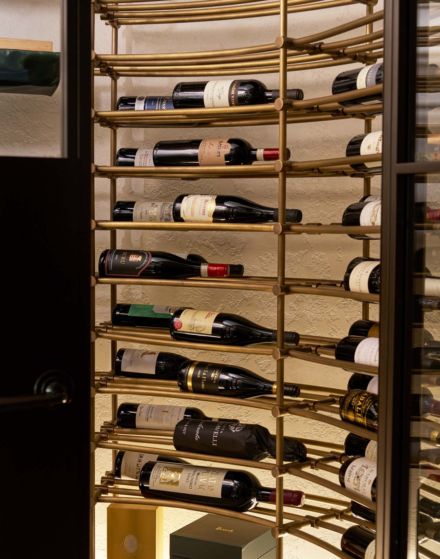 Bars Entertainment13