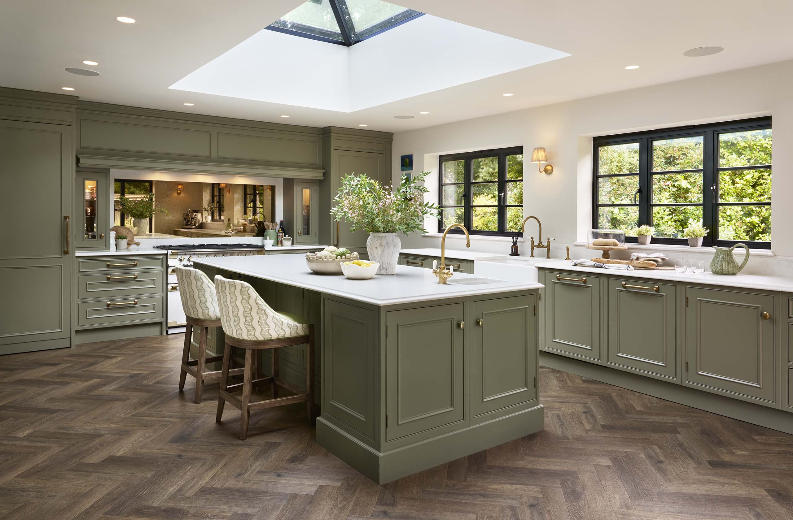 Surrey Englemere Luxury Kitchen Project Hero
