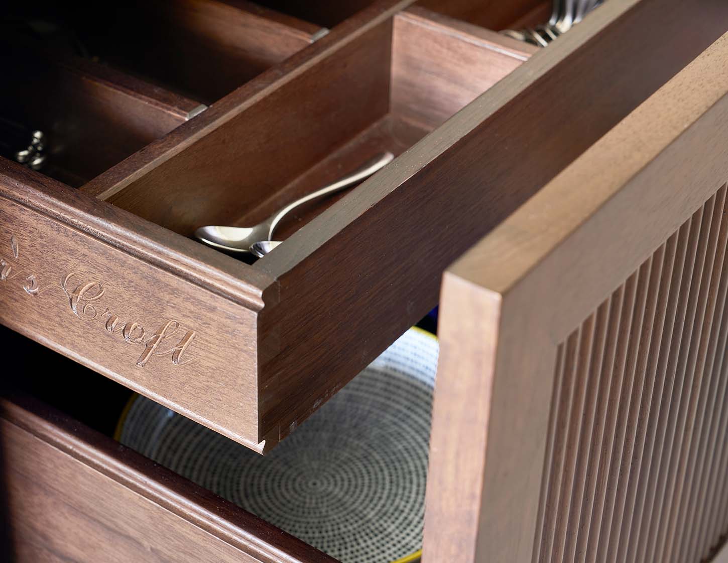 Cambridge Sorrento Bespoke Kitchen Details Wide