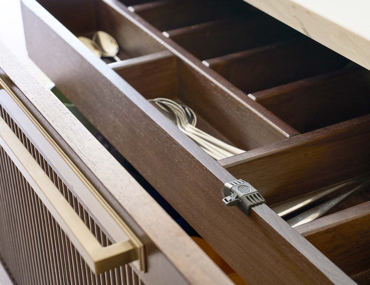 Cambridge Sorrento Bespoke Kitchen Details Wide