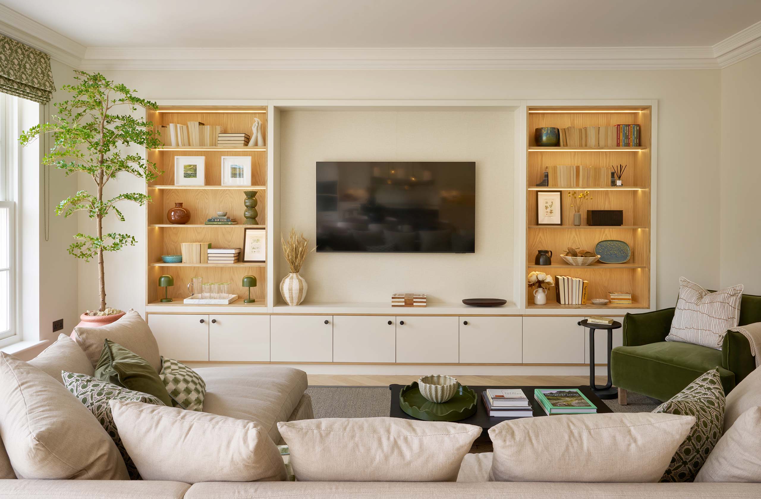 TV Walls18