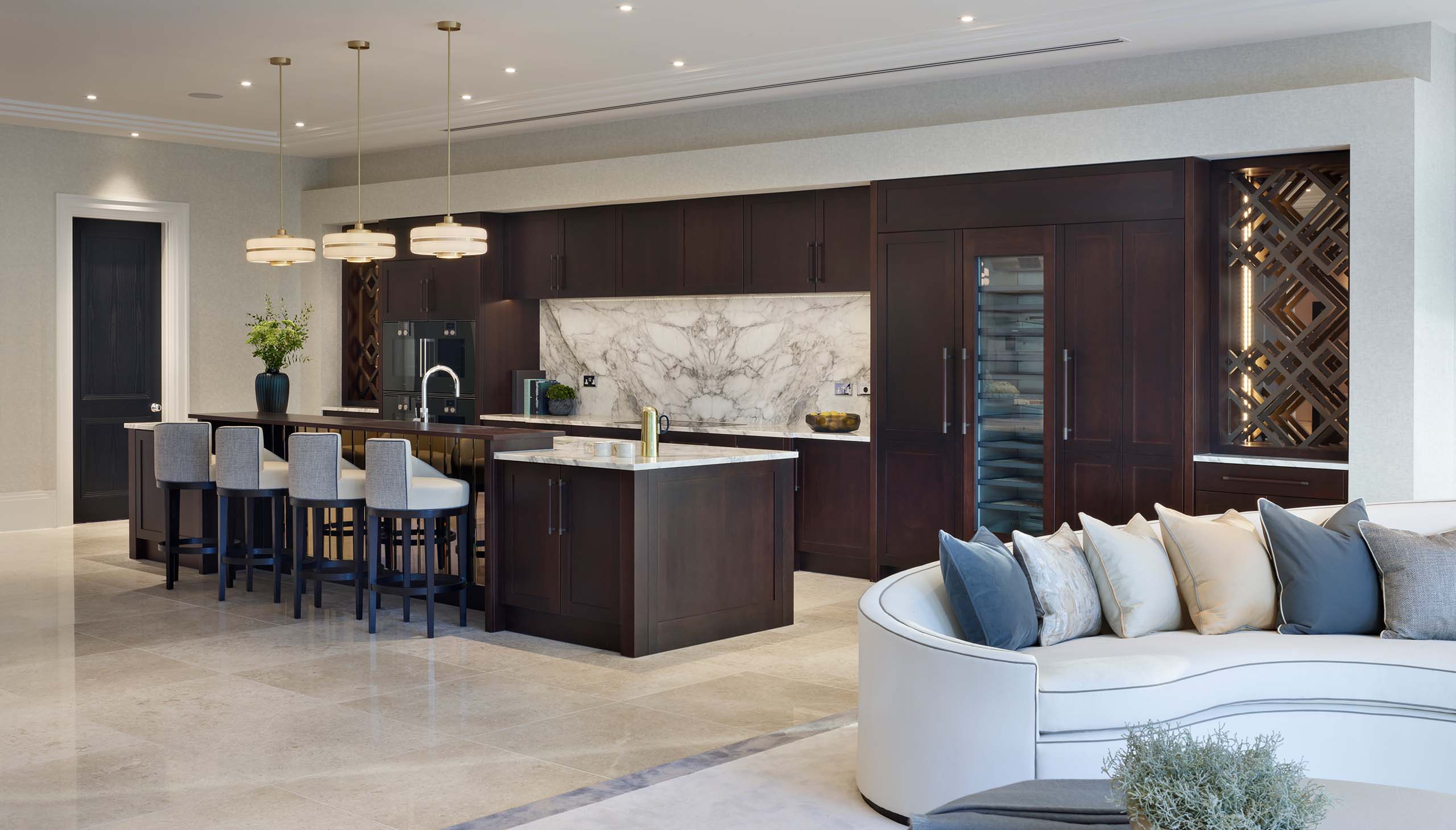 Wentworth Surrey Lyon Layon Bespoke Luxury Kitchen Curved Upholstered Seating